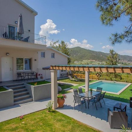 Privileged Villa Nea Peramos  Exterior photo