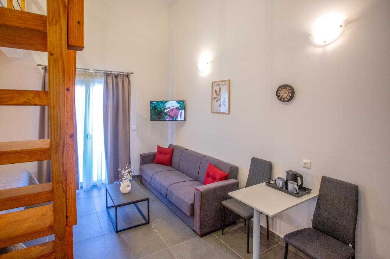Privileged Villa Nea Peramos  Exterior photo